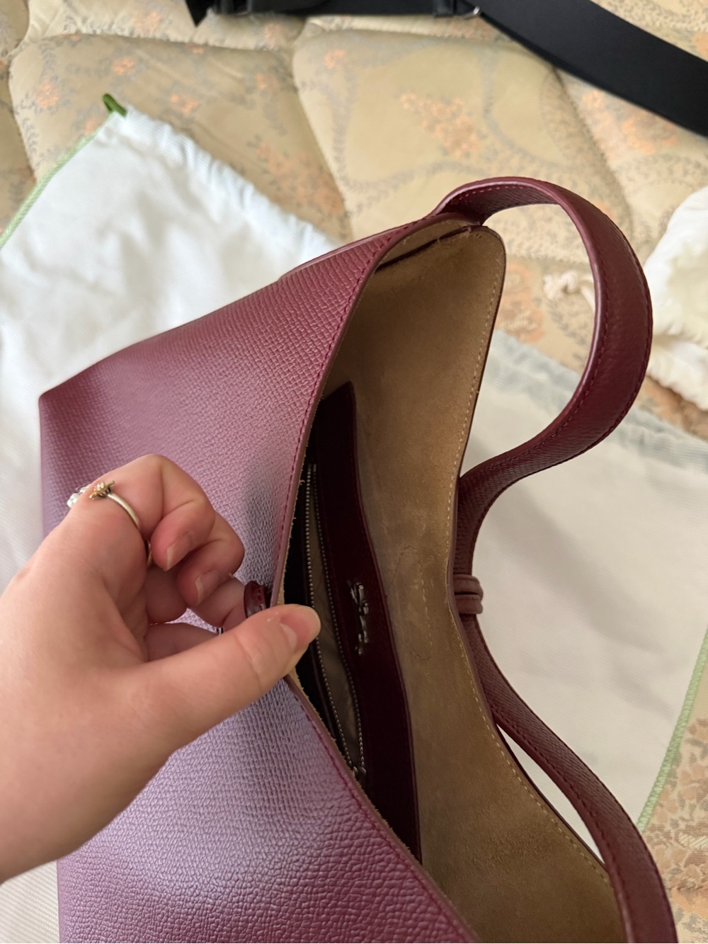 Longchamp Burgundy Leather Shoulder Hobo with Silver Toggle - Picture 3 of 7